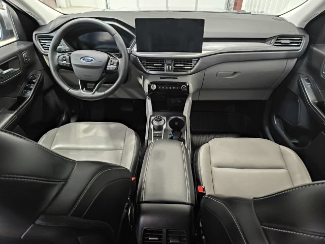 Used 2023 Ford Escape Platinum AWD/4WD image 17