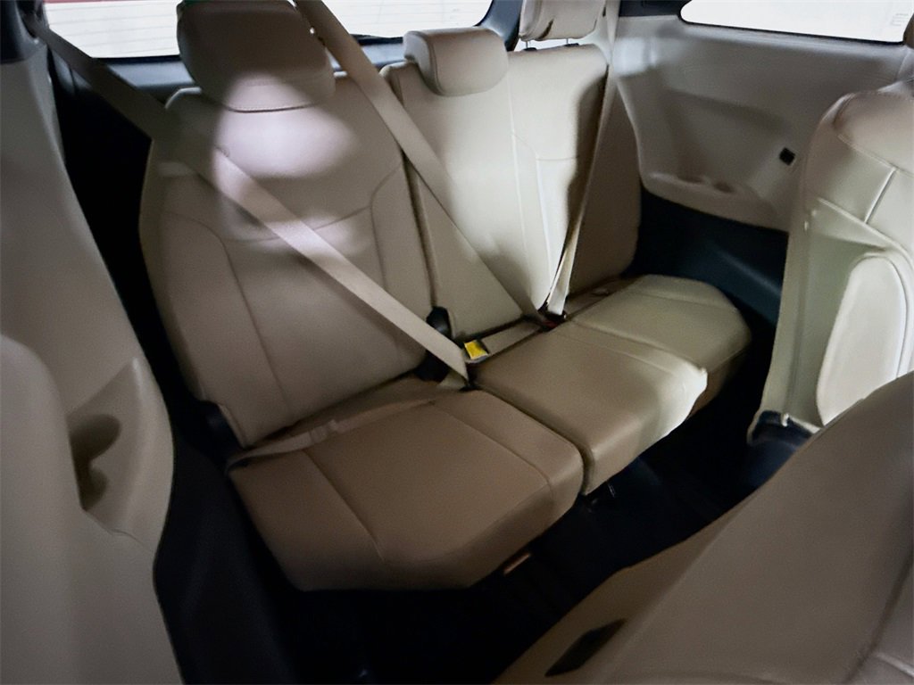 Certified 2023 Toyota Sienna XLE image 34
