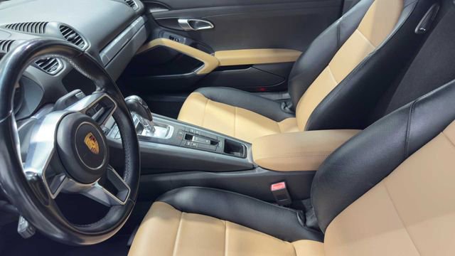 Used 2018 Porsche 718 Boxster image 17