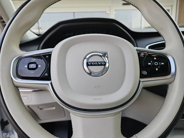 Certified 2023 Volvo XC90 T8 Plus AWD/4WD image 26