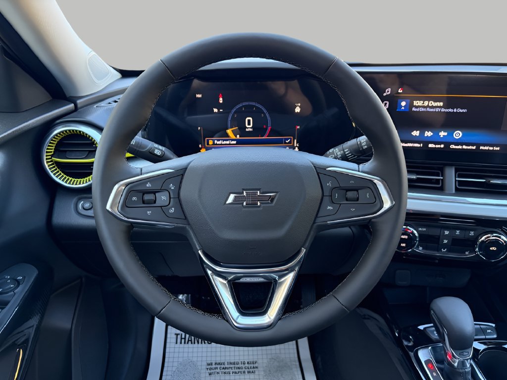 New 2026 Chevrolet Trax LT w/ Midnight Edition FWD image 17