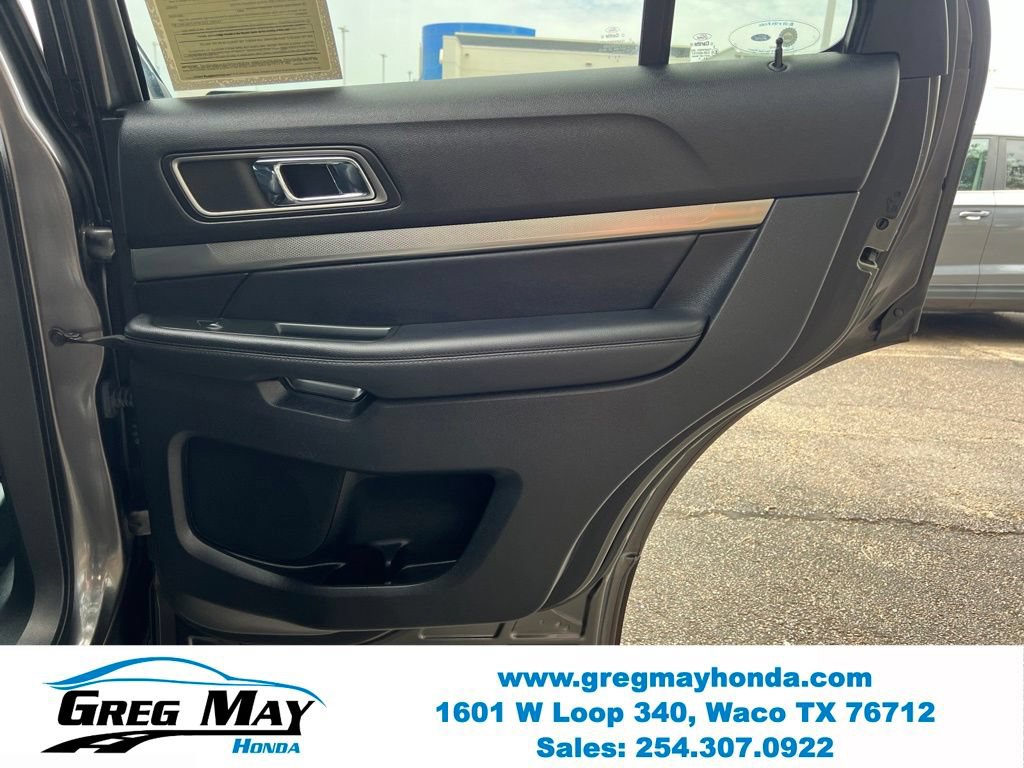 Used 2019 Ford Explorer XLT w/ Equipment Group 202A FWD image 14