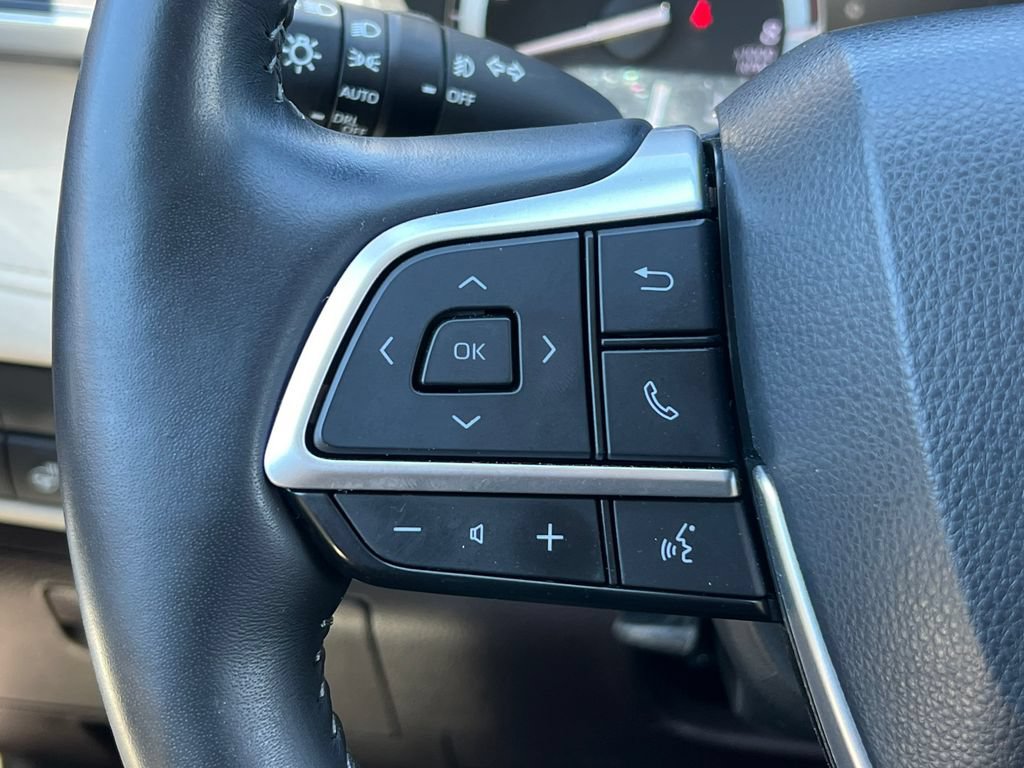 Used 2022 Toyota Highlander Limited AWD/4WD image 22
