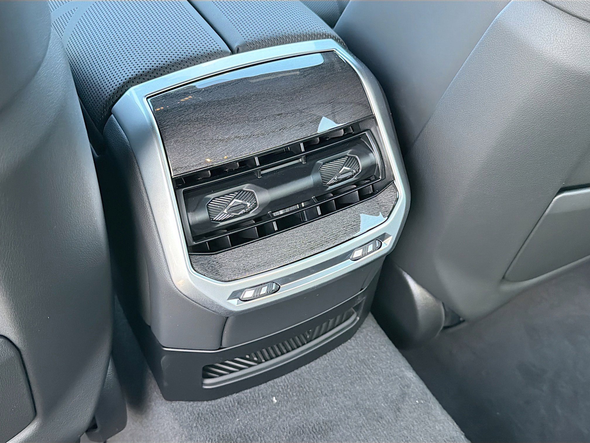 New 2026 BMW i7 eDrive50 w/ Premium Package RWD image 19