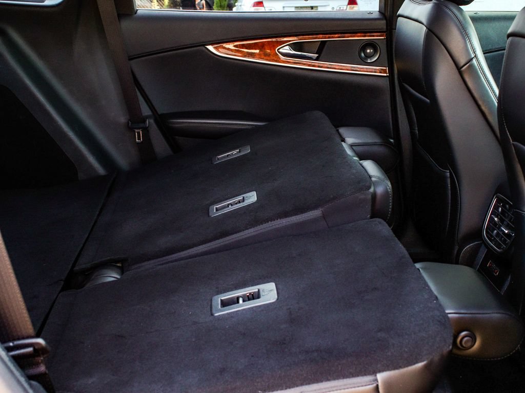 Used 2020 Lincoln Nautilus Reserve AWD/4WD image 38