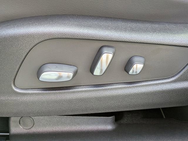 New 2025 Cadillac XT6 Premium Luxury w/ Technology Package FWD image 21