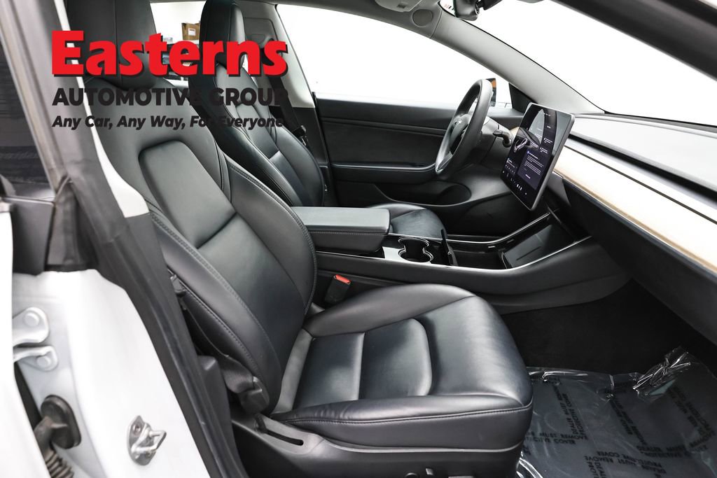 Used 2020 Tesla Model 3 Standard Range Plus RWD image 21