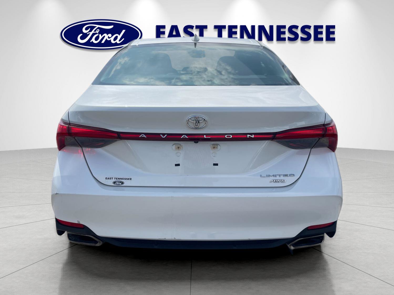 Used 2021 Toyota Avalon Limited AWD/4WD image 4