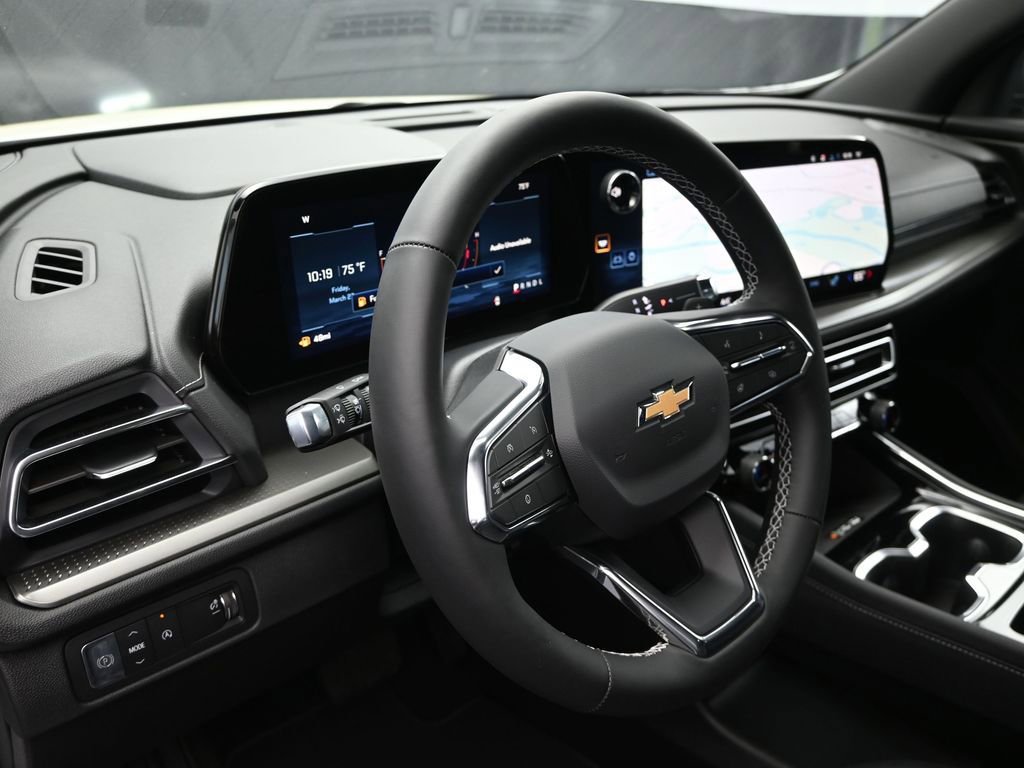 New 2026 Chevrolet Traverse LT w/ Driver Confidence Package FWD image 12