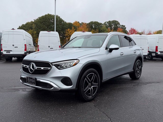 Used 2026 Mercedes-Benz GLC 300 4MATIC image 3