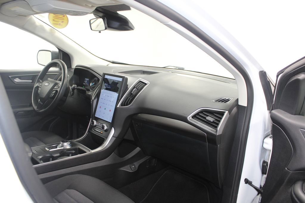 Used 2024 Ford Edge SE image 24