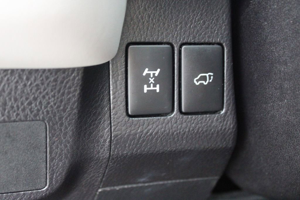 Certified 2017 Toyota RAV4 Limited AWD/4WD image 25