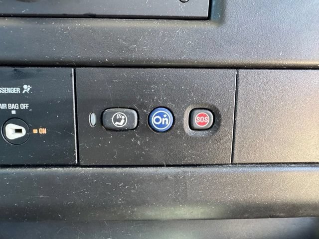 Used 2020 Chevrolet Express 3500 w/ Driver Convenience Package RWD image 21