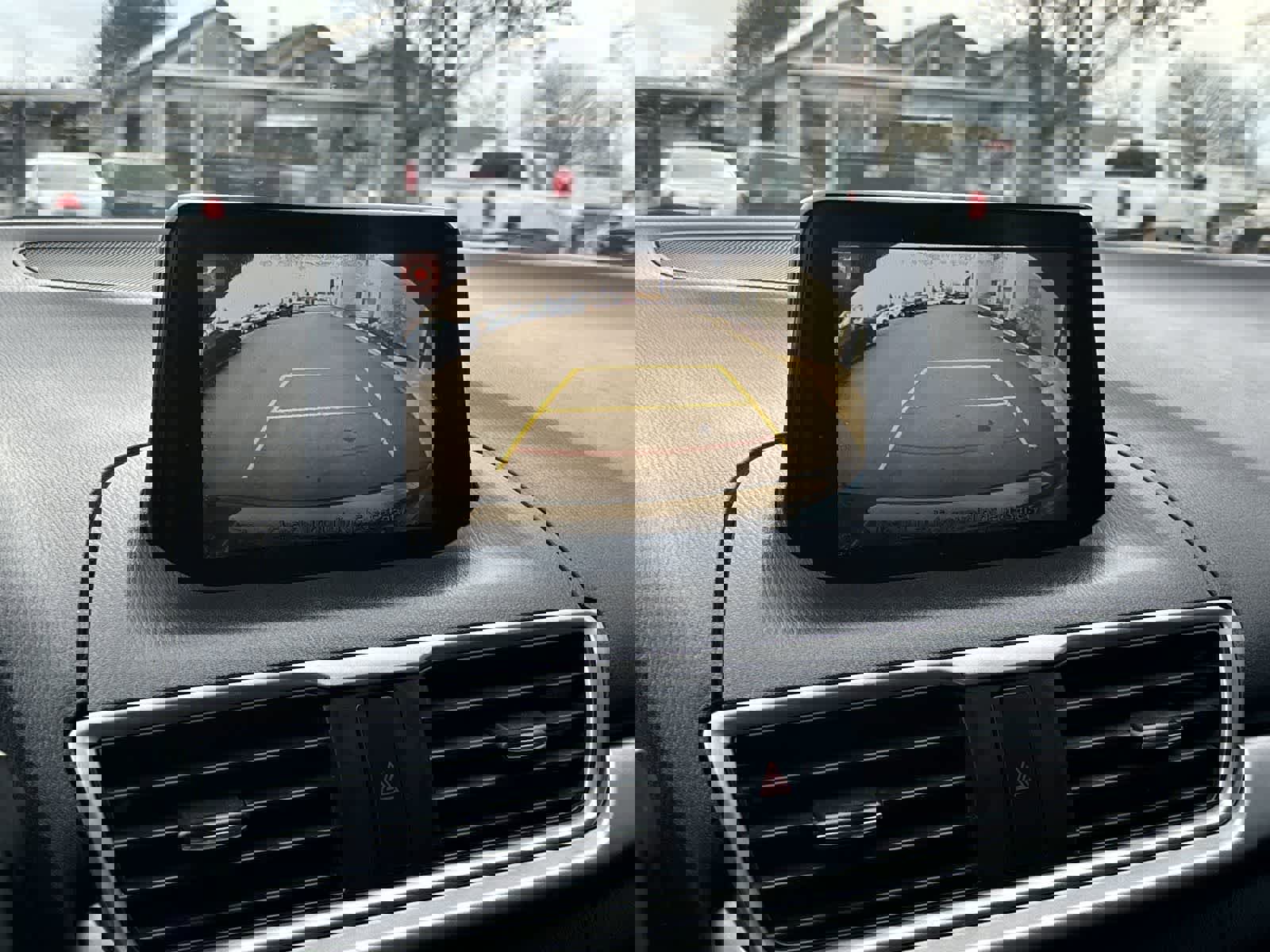 Used 2018 MAZDA MAZDA3 Touring image 21