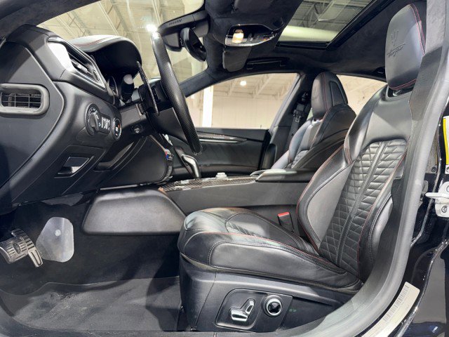 Used 2022 Maserati Ghibli Trofeo image 10