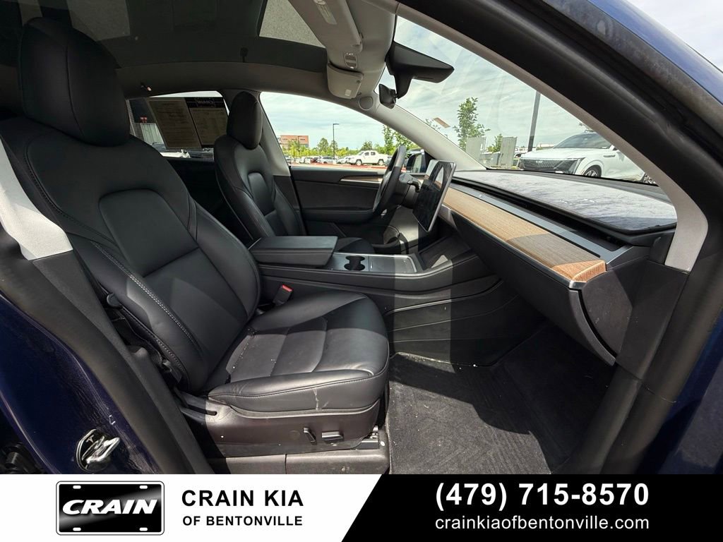 Used 2022 Tesla Model Y Long Range AWD/4WD image 27