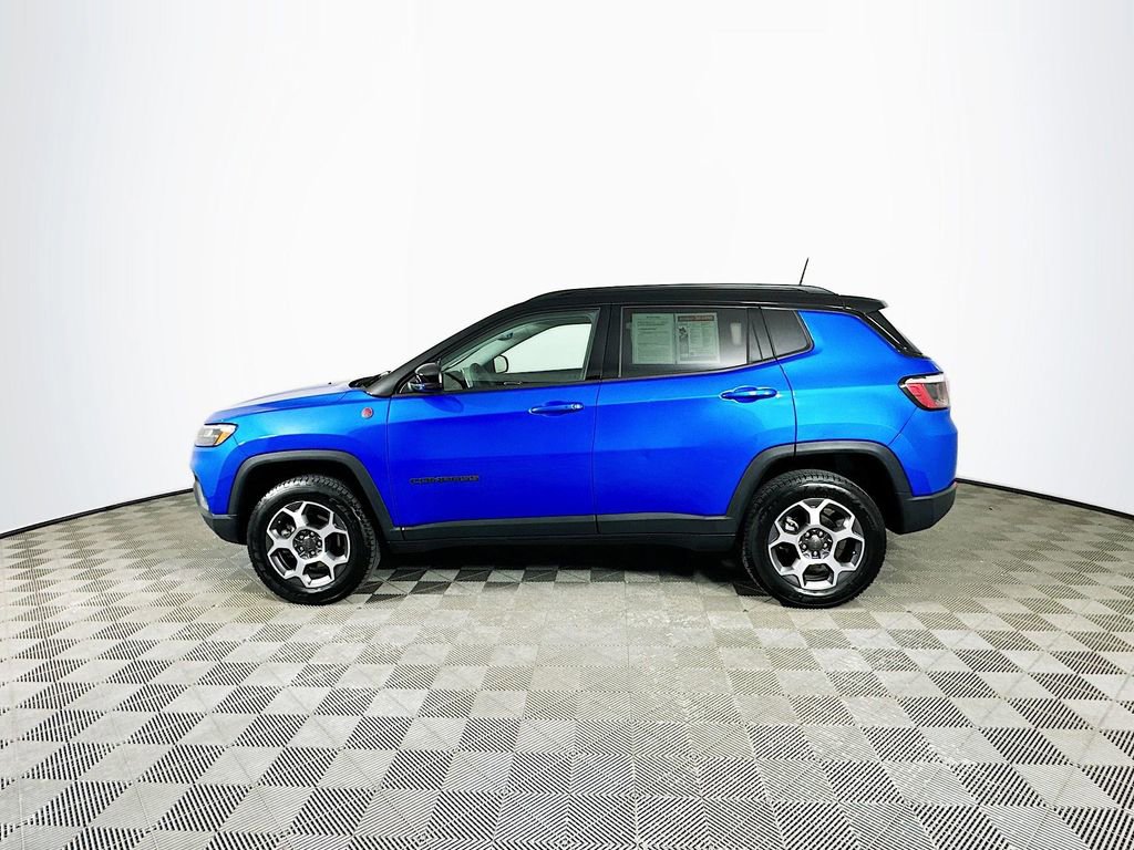 Used 2022 Jeep Compass Trailhawk image 6