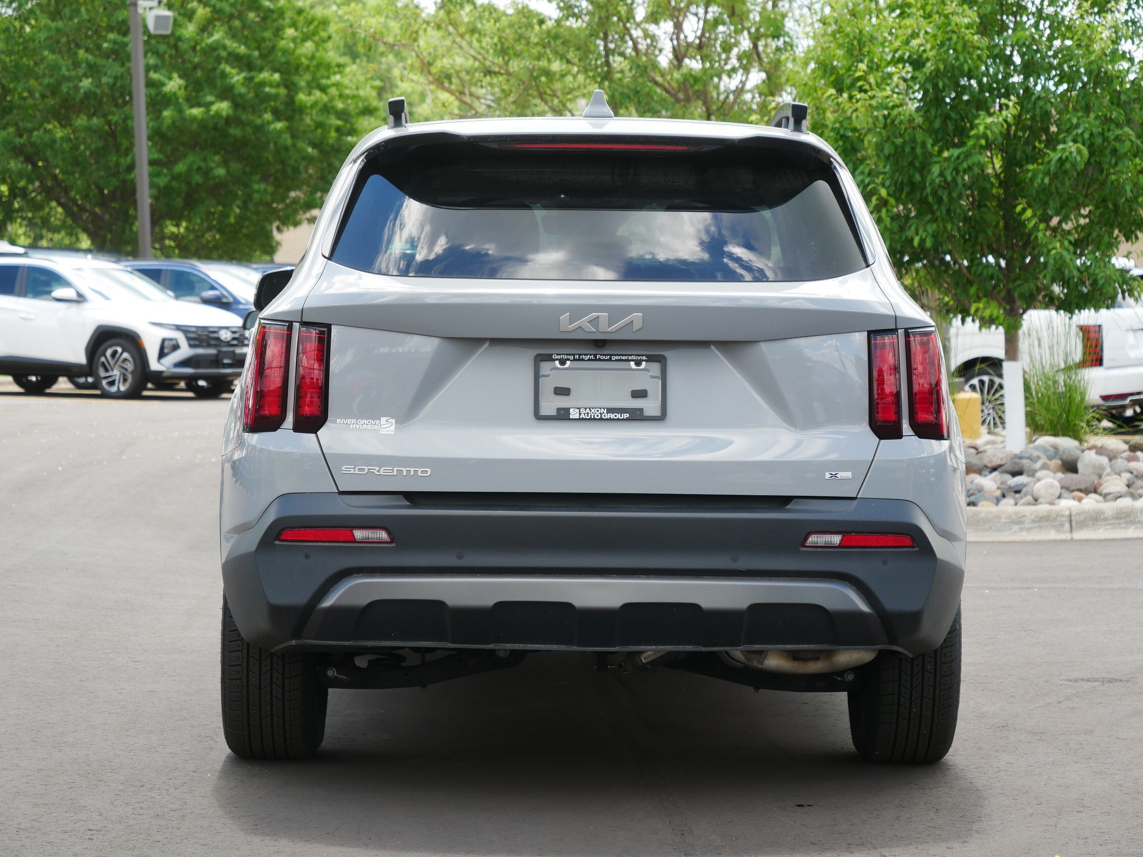 Used 2023 Kia Sorento S w/ Panoramic Sunroof Package AWD/4WD image 7
