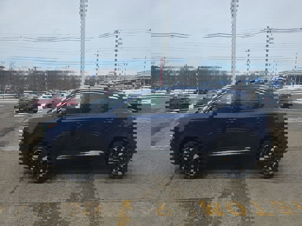 New 2026 Nissan Kicks SR w/ Cold Weather Package image 8