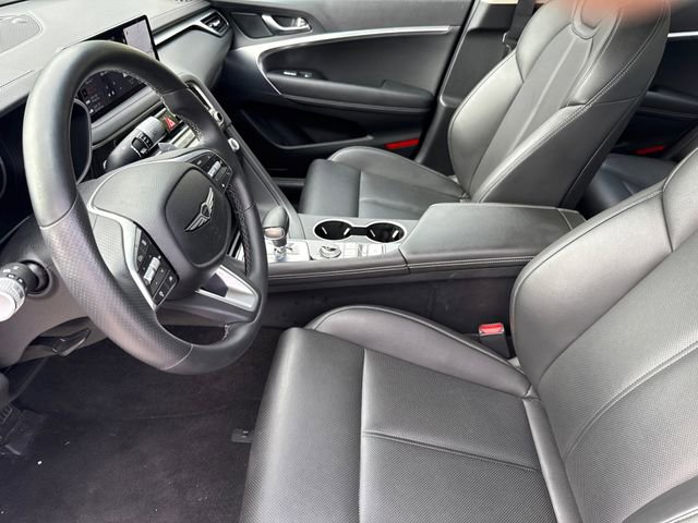 Used 2025 Genesis G70 2.5T image 16
