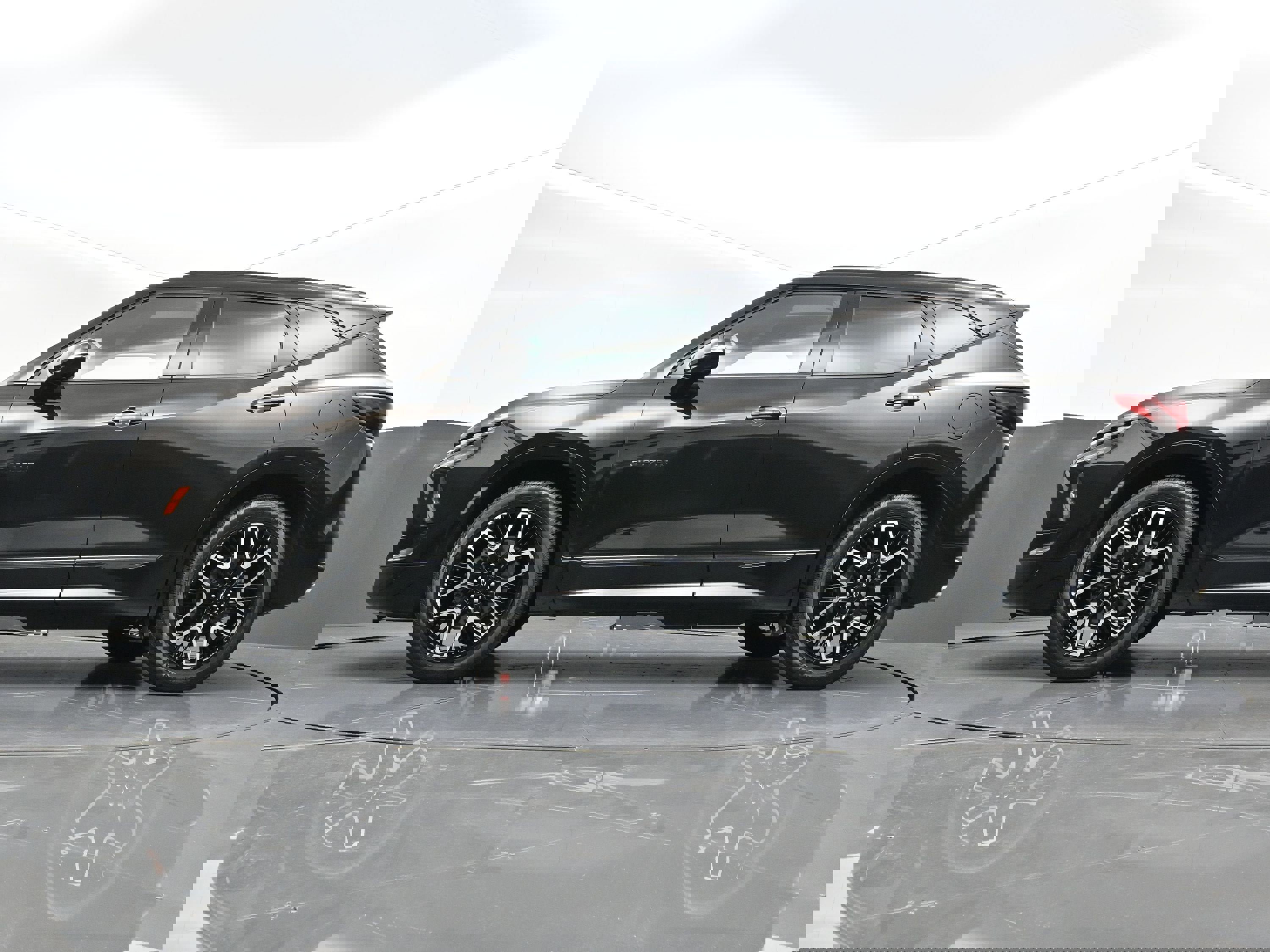 Certified 2023 Chevrolet Blazer RS w/ Driver Confidence II Package image 44