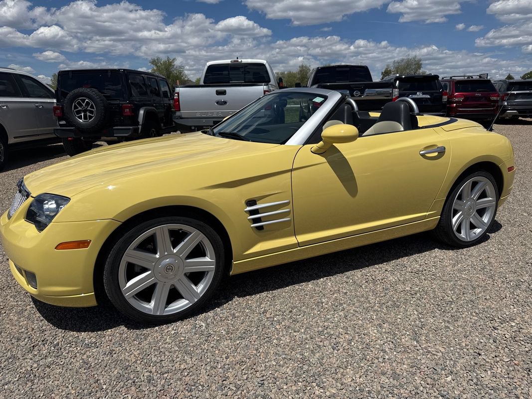 Used 2006 Chrysler Crossfire Limited RWD image 5