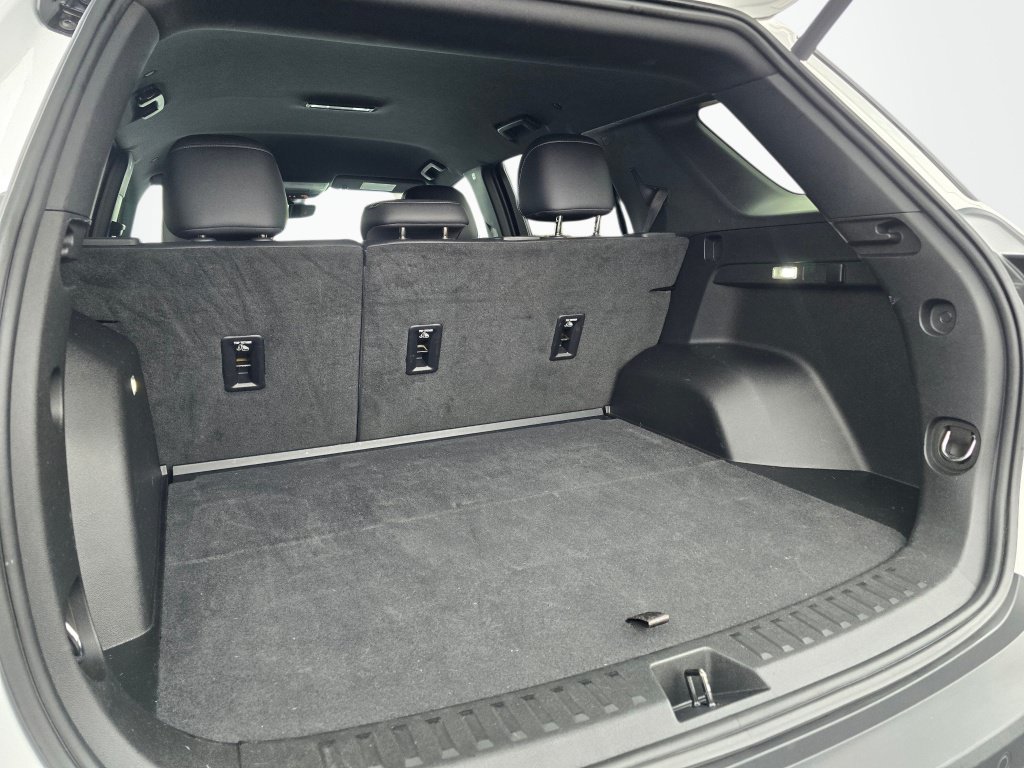 Used 2025 Chevrolet Equinox LT w/ Convenience Package II FWD image 21