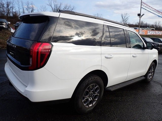 Used 2025 Ford Expedition Active image 10