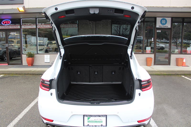 Used 2017 Porsche Macan S AWD/4WD image 30