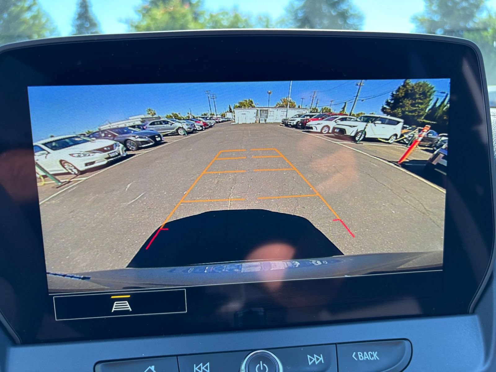 Used 2025 Chevrolet Blazer LT FWD image 25