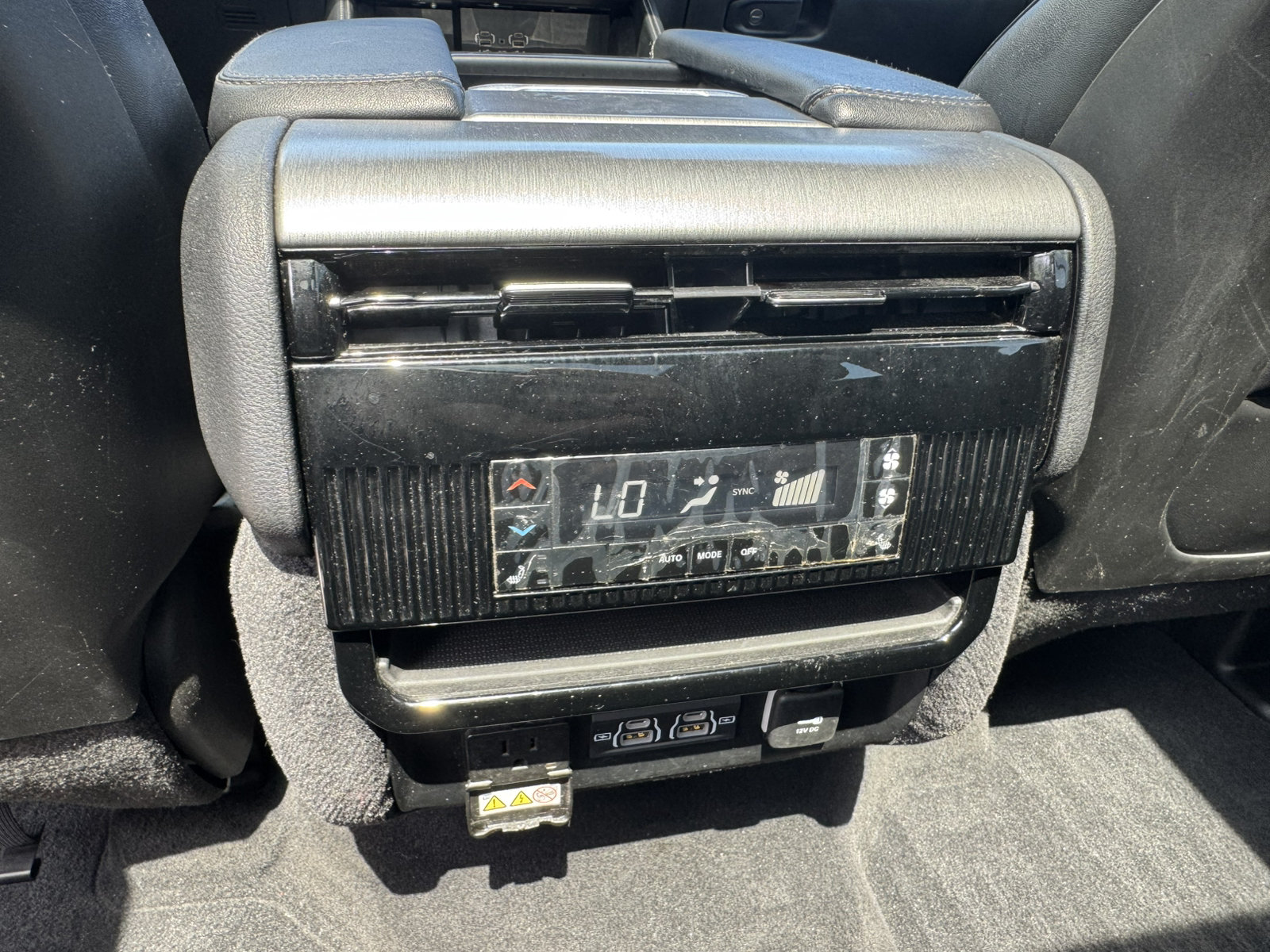 Used 2025 Jeep Wagoneer Series III w/ Premium Group I AWD/4WD image 27