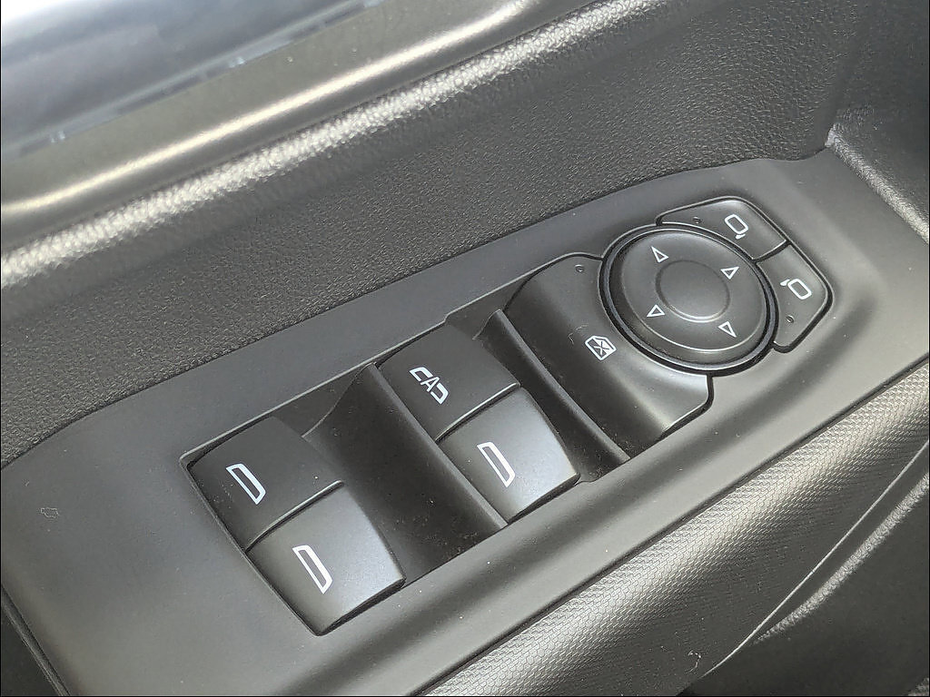 Certified 2025 Chevrolet Silverado 1500 Custom Trail Boss w/ Dark Appearance Package AWD/4WD image 22