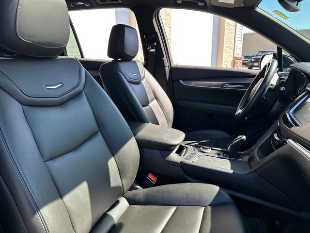 Used 2024 Cadillac XT6 Luxury AWD/4WD image 19