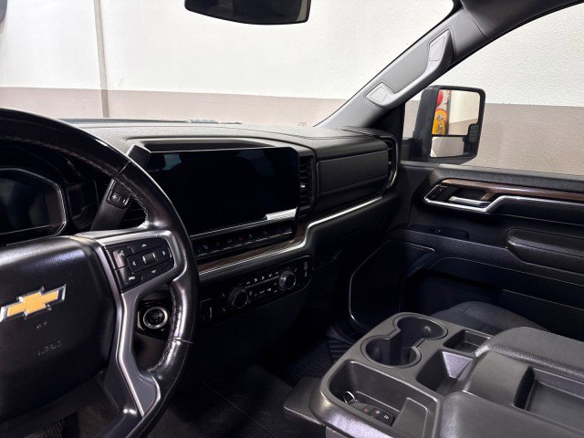 Used 2024 Chevrolet Silverado 2500 LT image 20
