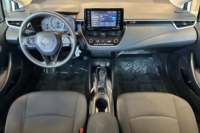 Used 2022 Toyota Corolla LE FWD image 15