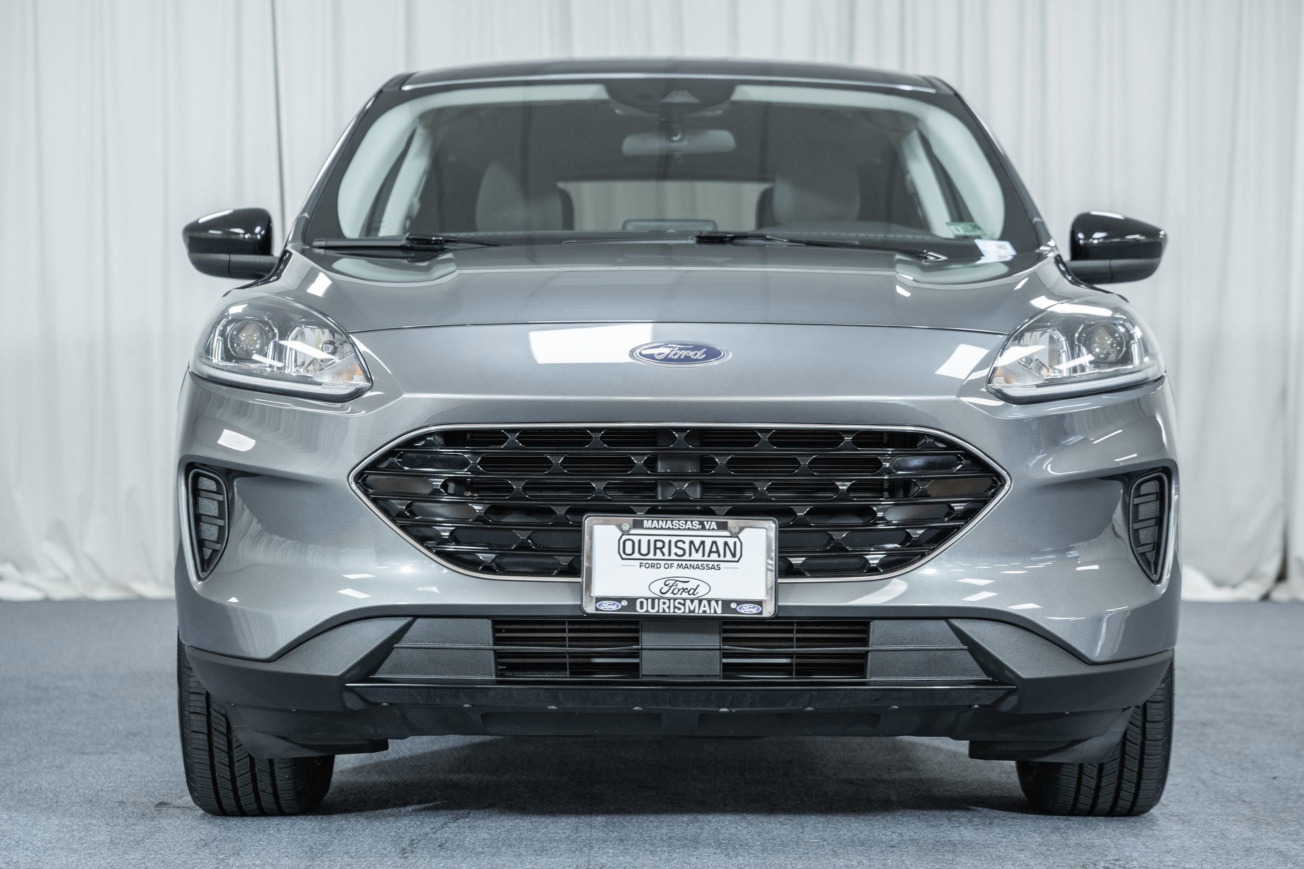 Certified 2021 Ford Escape SE w/ SE Sport Appearance Package image 2