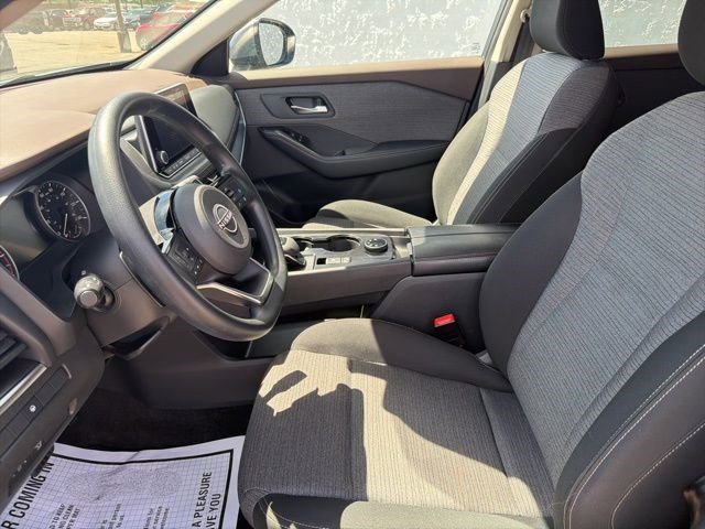 Used 2023 Nissan Rogue SV image 12