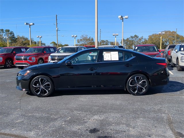 Used 2024 Nissan Altima 2.5 SR image 9