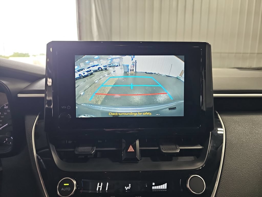Used 2025 Toyota Corolla LE FWD image 24