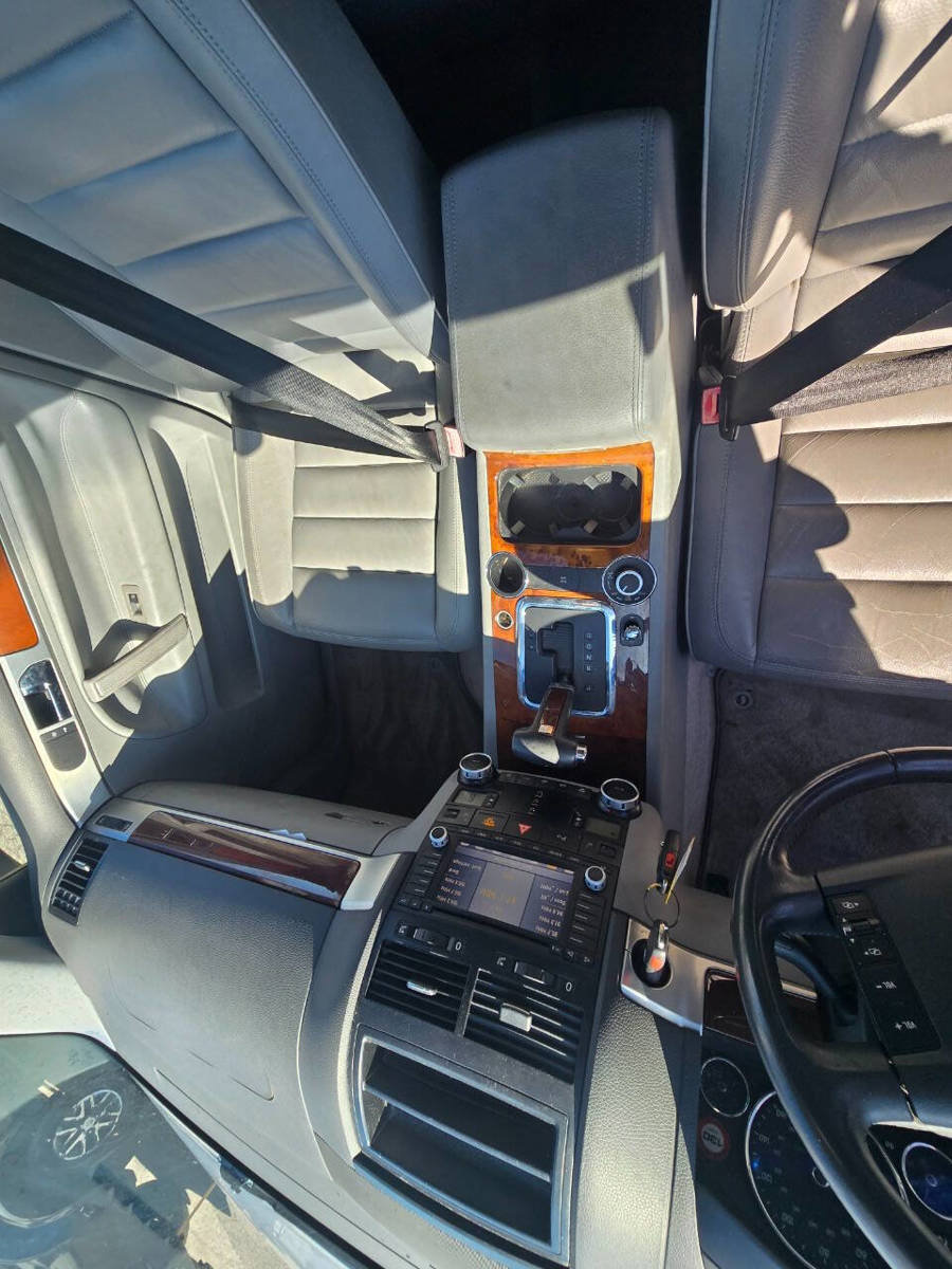 Used 2005 Volkswagen Touareg V6 AWD/4WD image 26