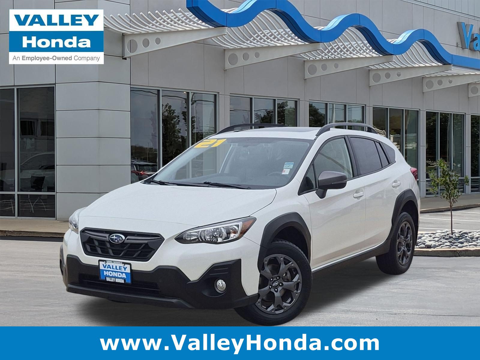 Used 2021 Subaru Crosstrek 2.5i Sport w/ Moonroof Package AWD/4WD image 1