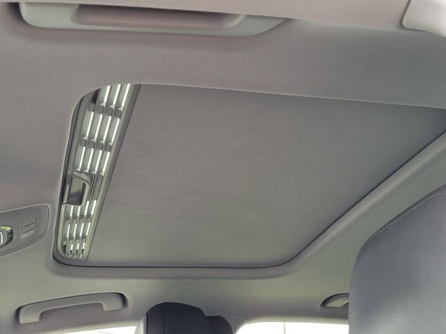 Used 2017 Audi A4 2.0T Premium Plus image 14