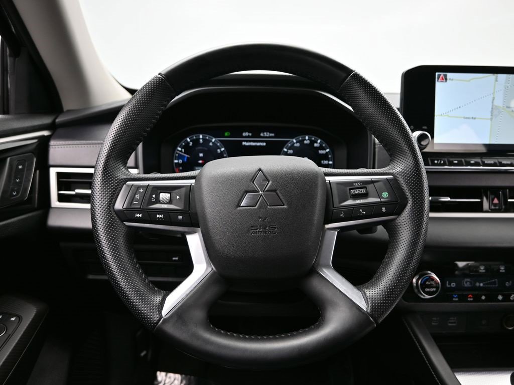 Used 2024 Mitsubishi Outlander SEL image 46