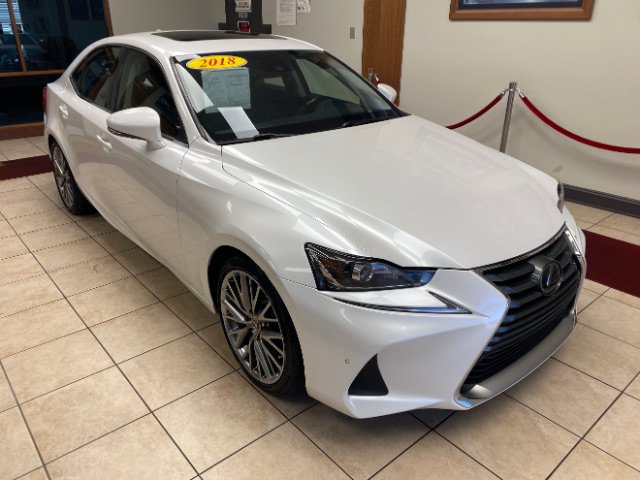 Used 2018 Lexus IS 300 AWD image 5