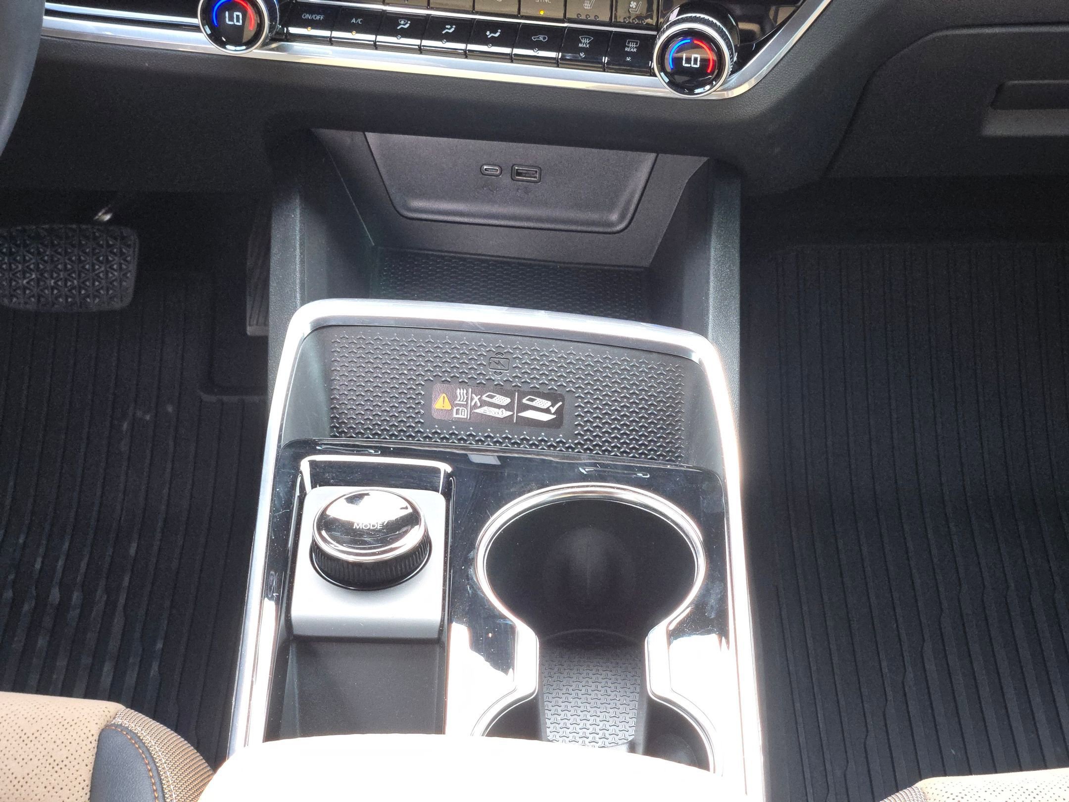 Certified 2026 Chevrolet Equinox ACTIV w/ Convenience Package III image 18