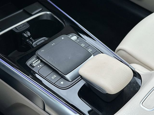 Certified 2021 Mercedes-Benz GLB 250 4MATIC image 32