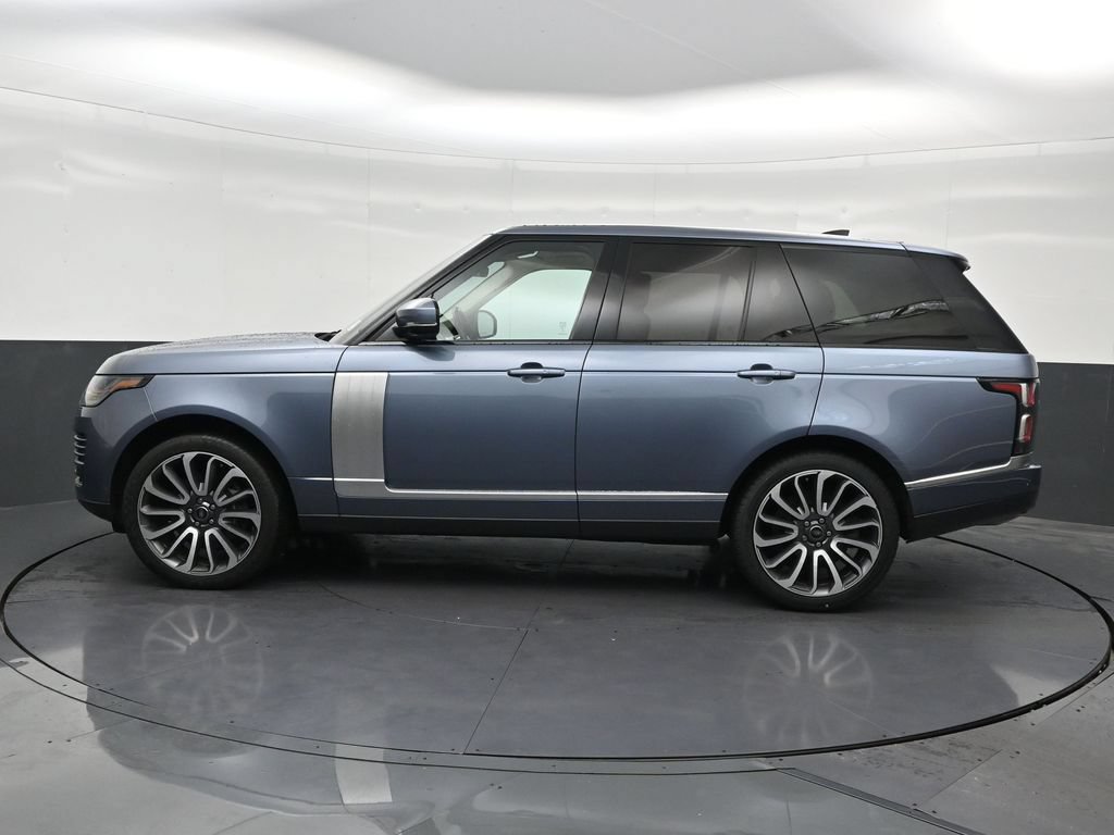 Used 2018 Land Rover Range Rover Supercharged AWD/4WD image 2