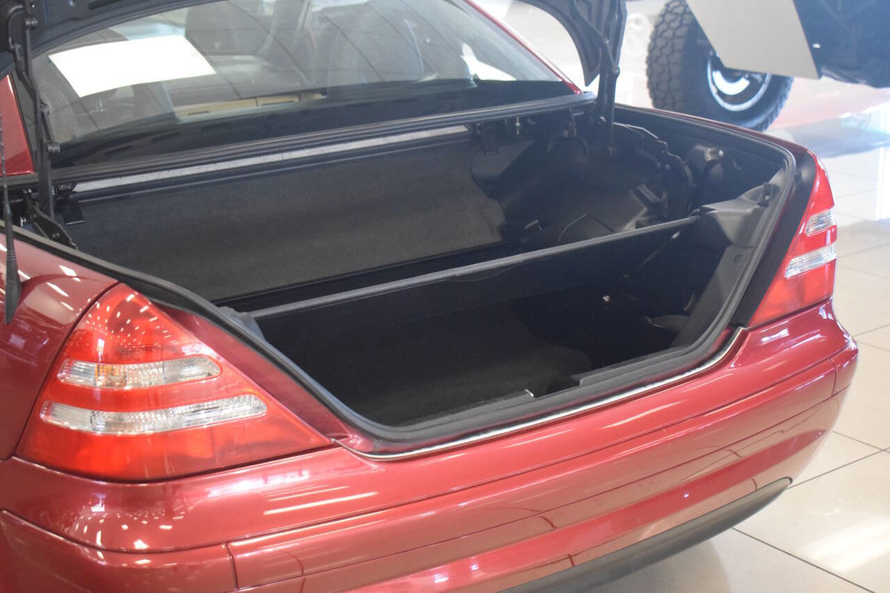 Used 2004 Mercedes-Benz SLK 230 image 36