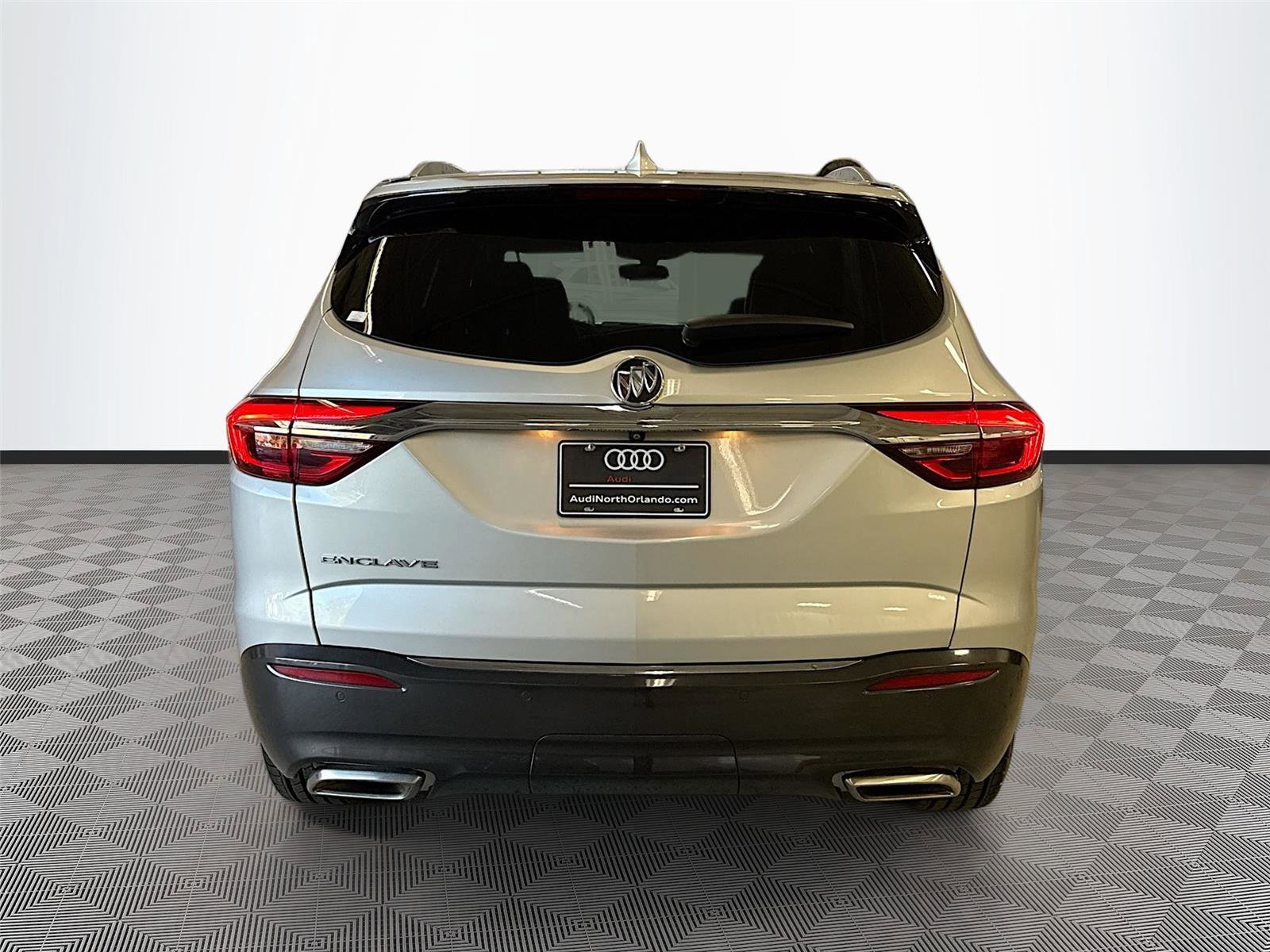 Used 2020 Buick Enclave Essence image 6