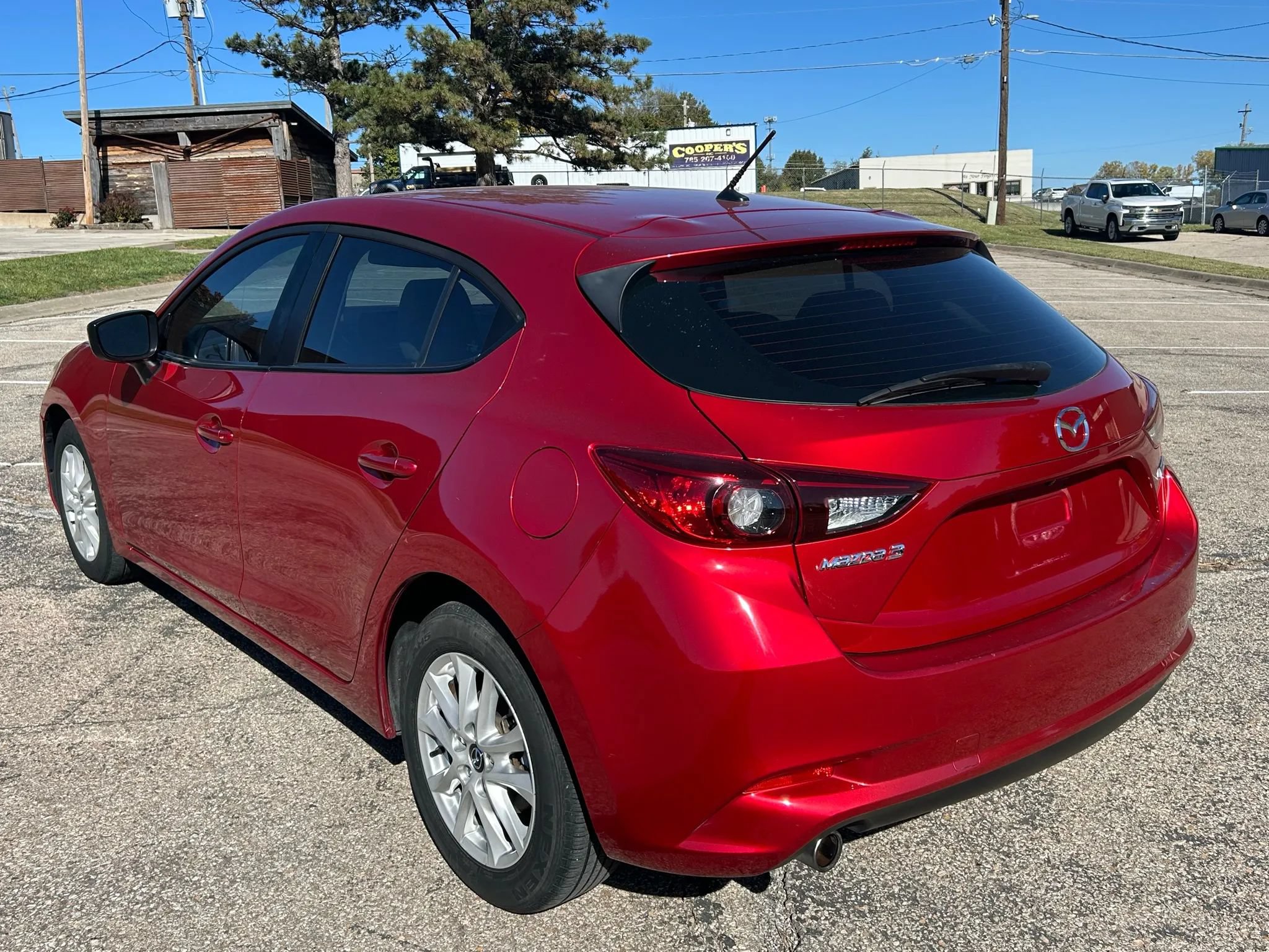 Used 2017 MAZDA MAZDA3 Sport FWD image 7